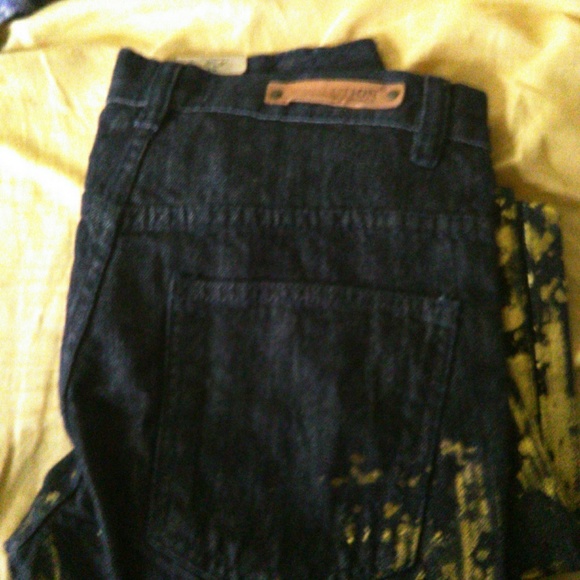 Jeans - Picture 1 of 5